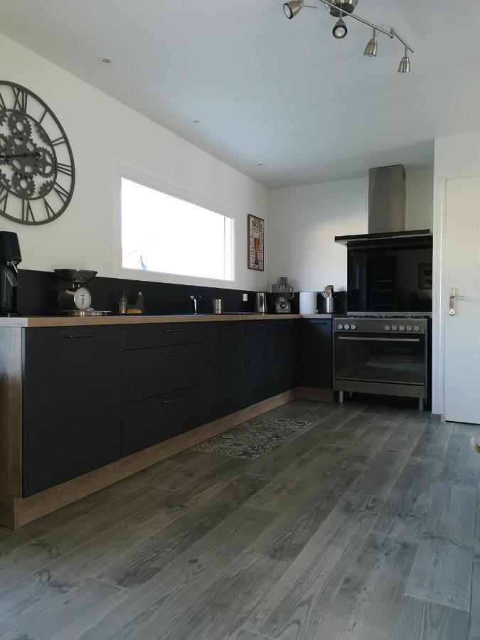 La Ferme De Pham Bed & Breakfast Belberaud ภายนอก รูปภาพ